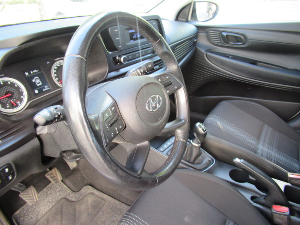 HYUNDAI i20 Exposé-Bild 10