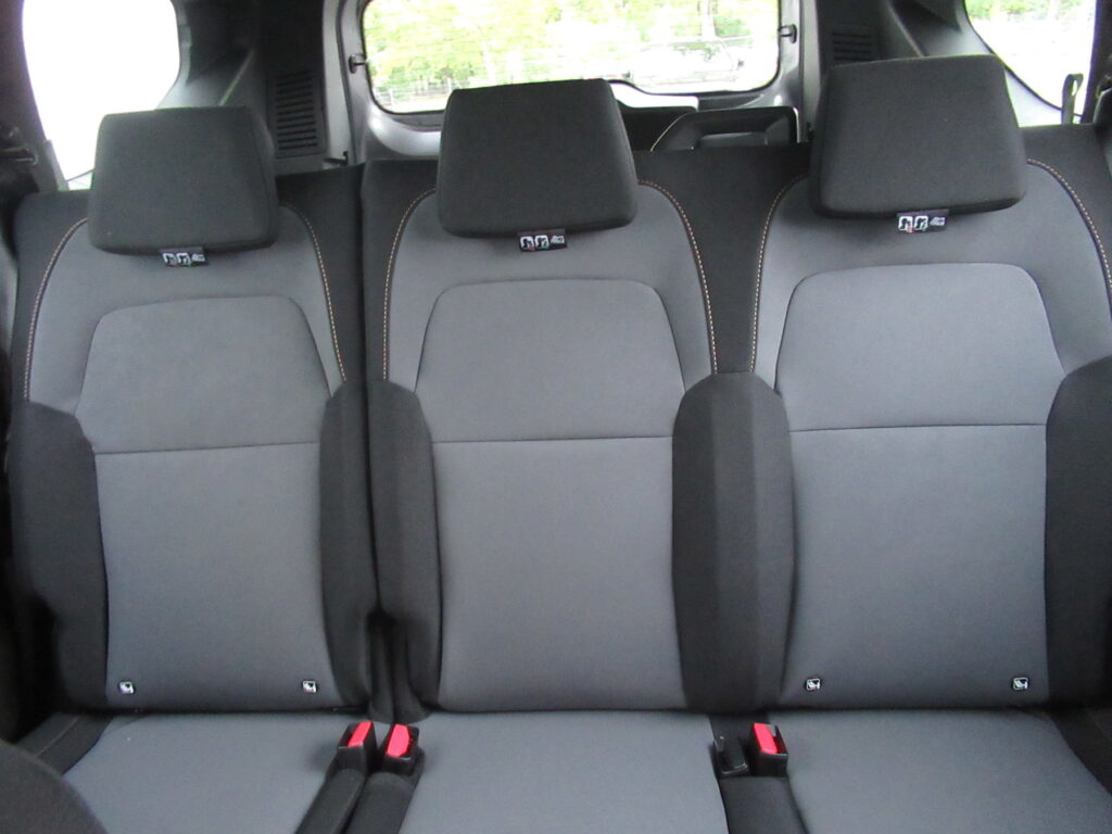 Dacia Jogger Exposé-Bild 8
