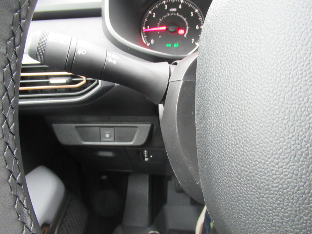 Dacia Jogger Exposé-Bild 13