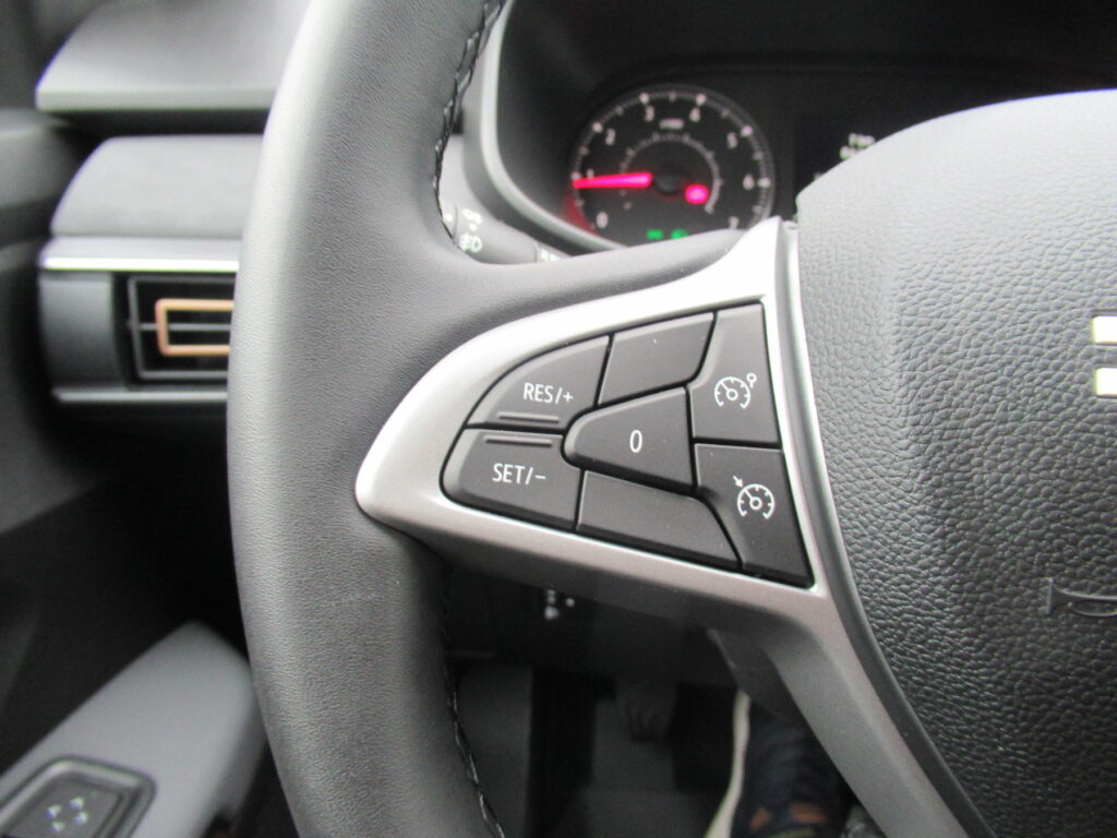 Dacia Jogger Exposé-Bild 25