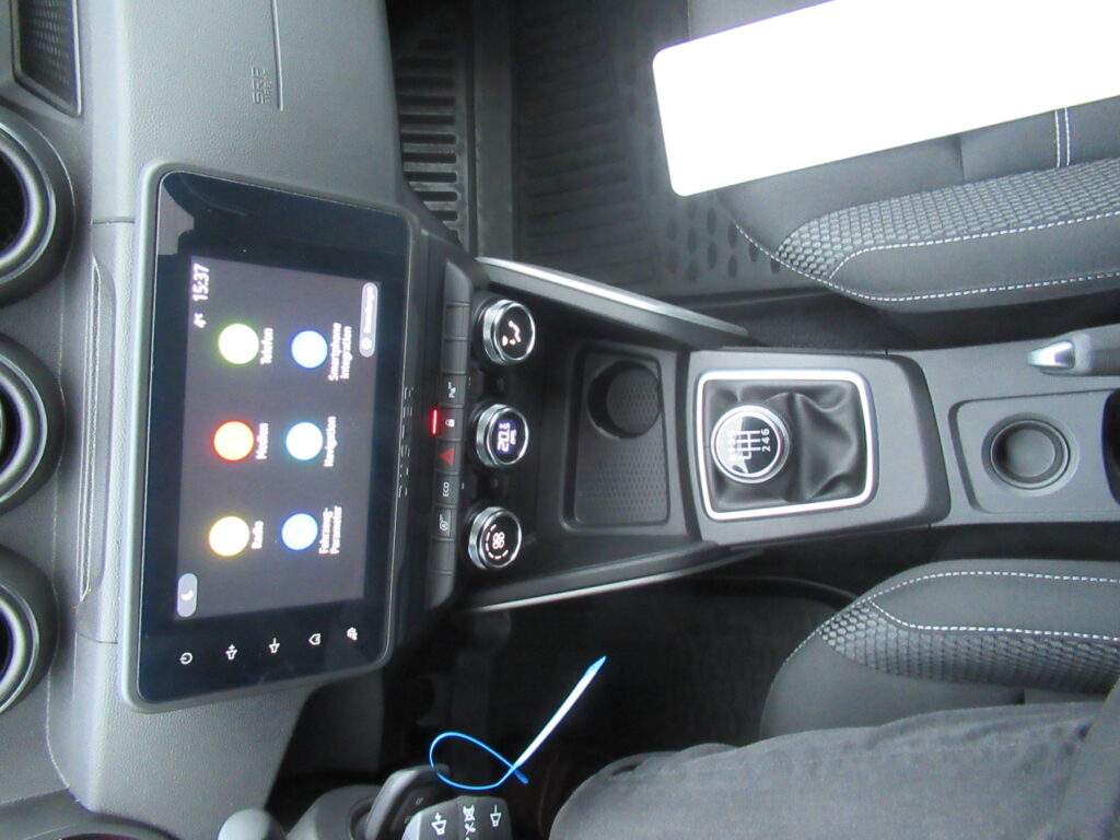 Dacia Duster Exposé-Bild 8