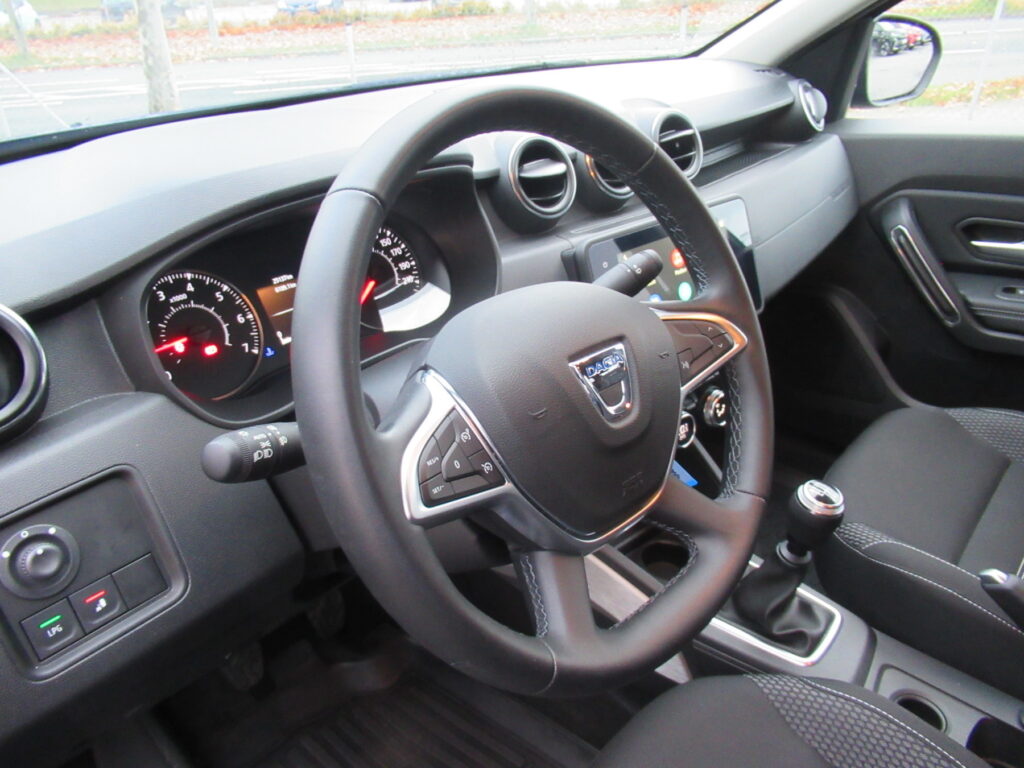 Dacia Duster Exposé-Bild 10