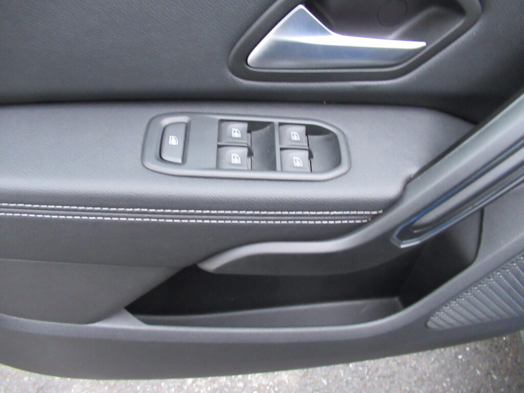 Dacia Duster Exposé-Bild 12