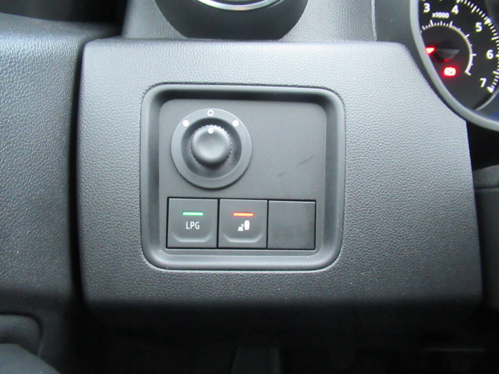 Dacia Duster Exposé-Bild 20