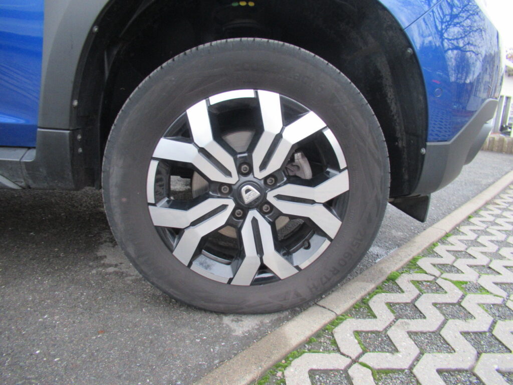 Dacia Duster Exposé-Bild 21