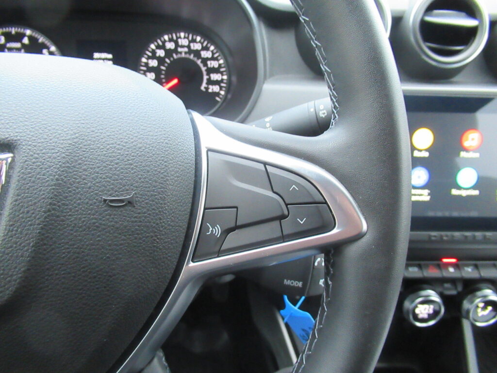 Dacia Duster Exposé-Bild 23