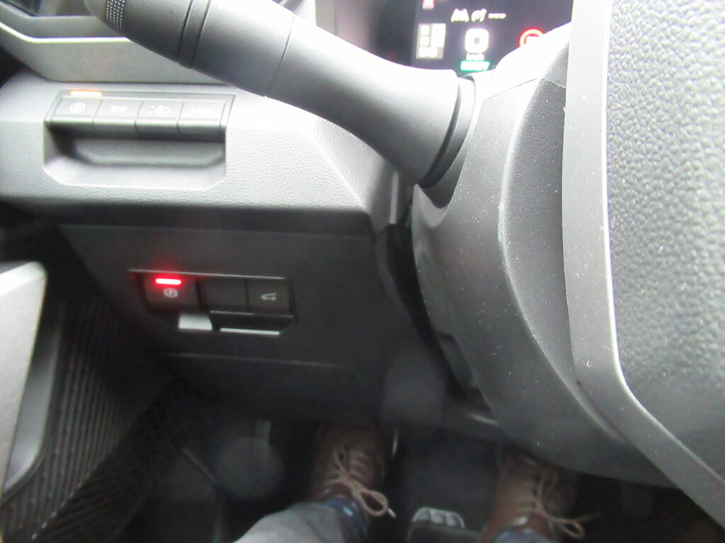 Dacia Bigster Exposé-Bild 12