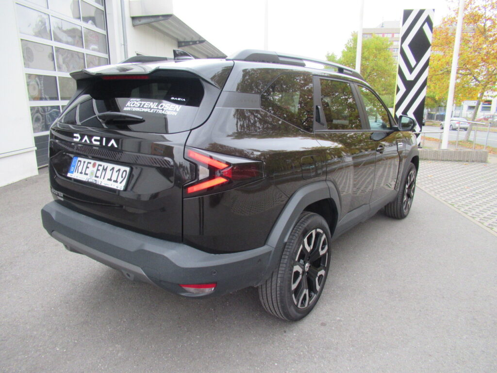 Dacia Bigster Exposé-Bild 16