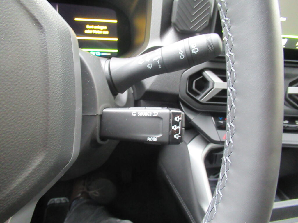 Dacia Bigster Exposé-Bild 20