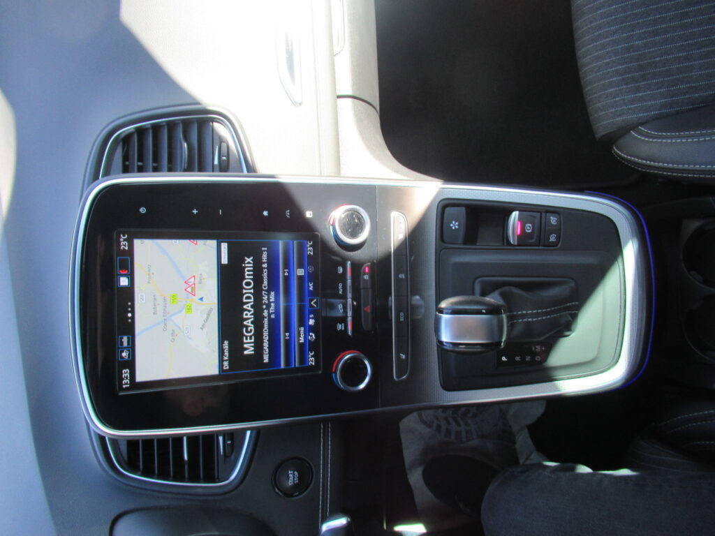 Renault Grand Scenic Exposé-Bild 6