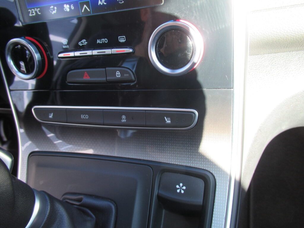 Renault Grand Scenic Exposé-Bild 7