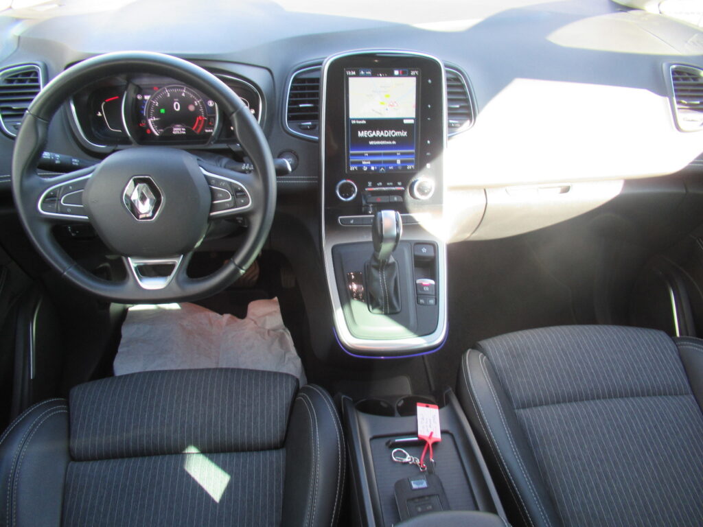 Renault Grand Scenic Exposé-Bild 12