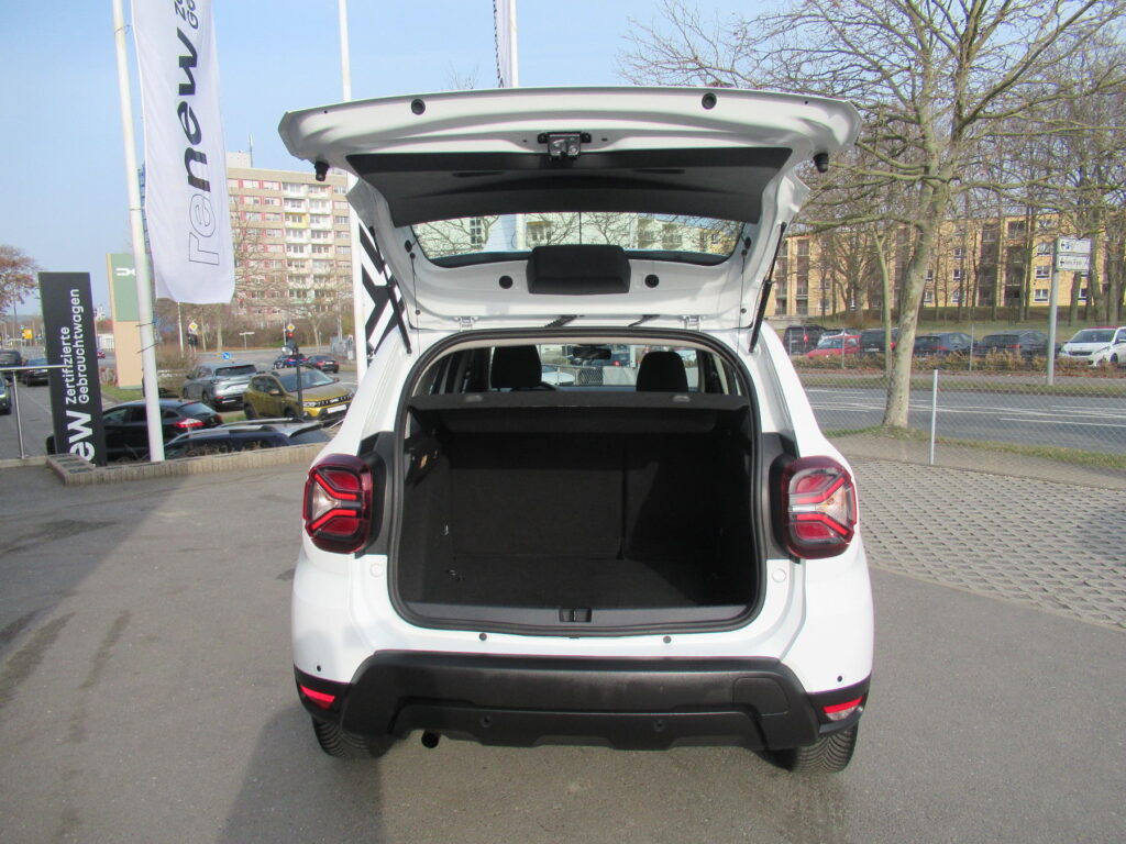 Dacia Duster Exposé-Bild 21