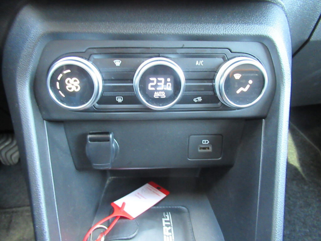 Dacia Sandero Exposé-Bild 7