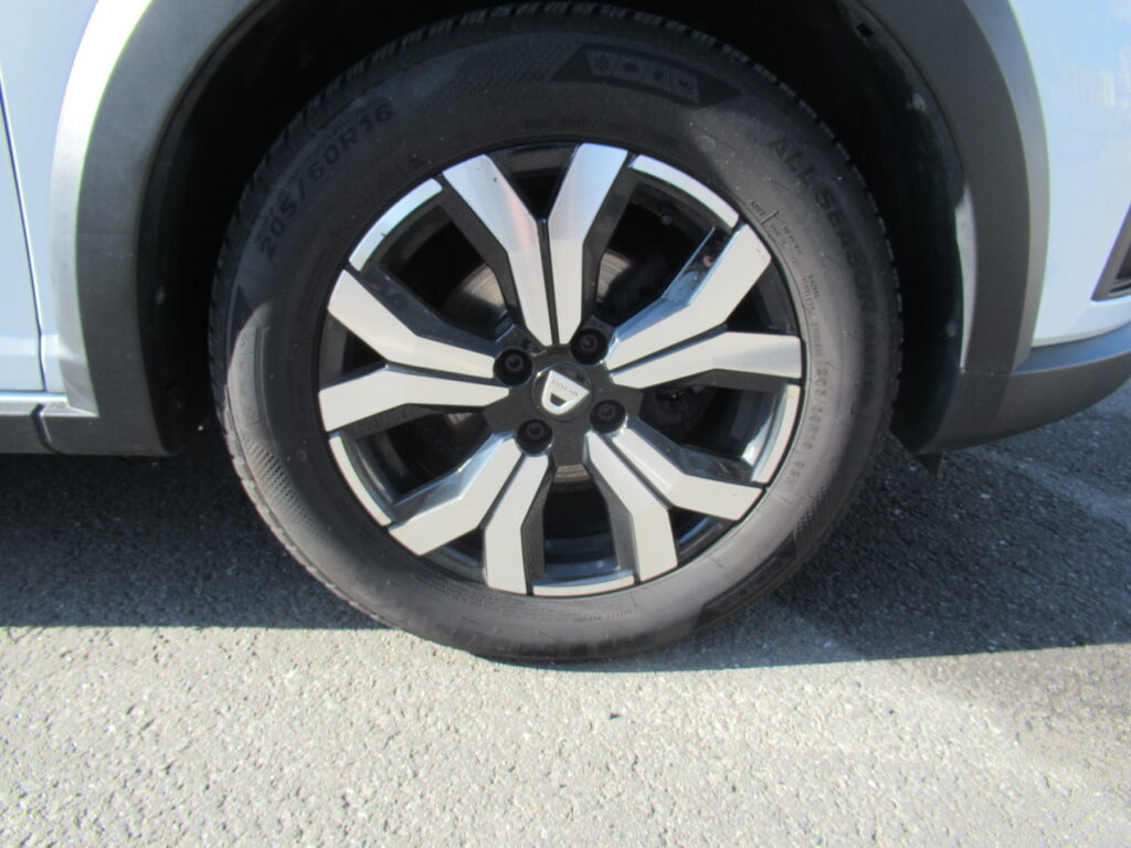 Dacia Sandero Exposé-Bild 21