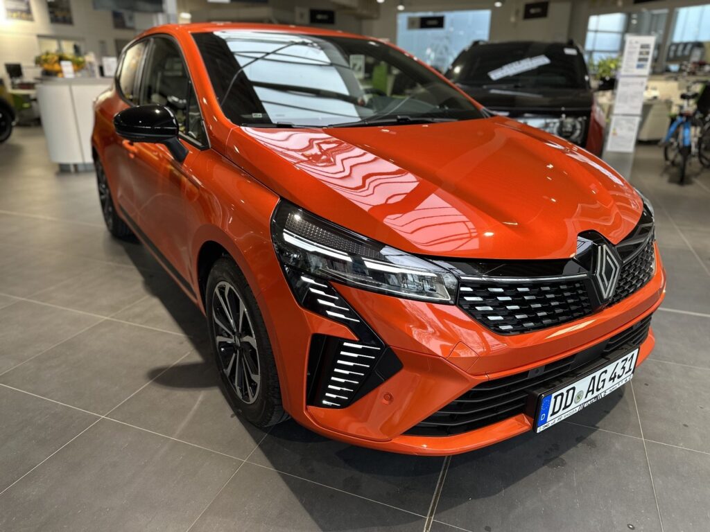 Renault Clio Exposé-Bild 5