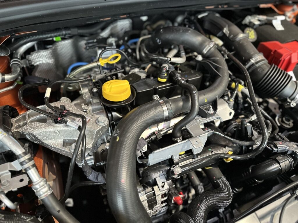 Renault Clio Exposé-Bild 8