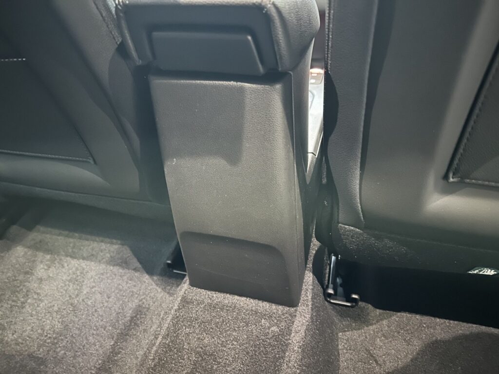 Renault Clio Exposé-Bild 17