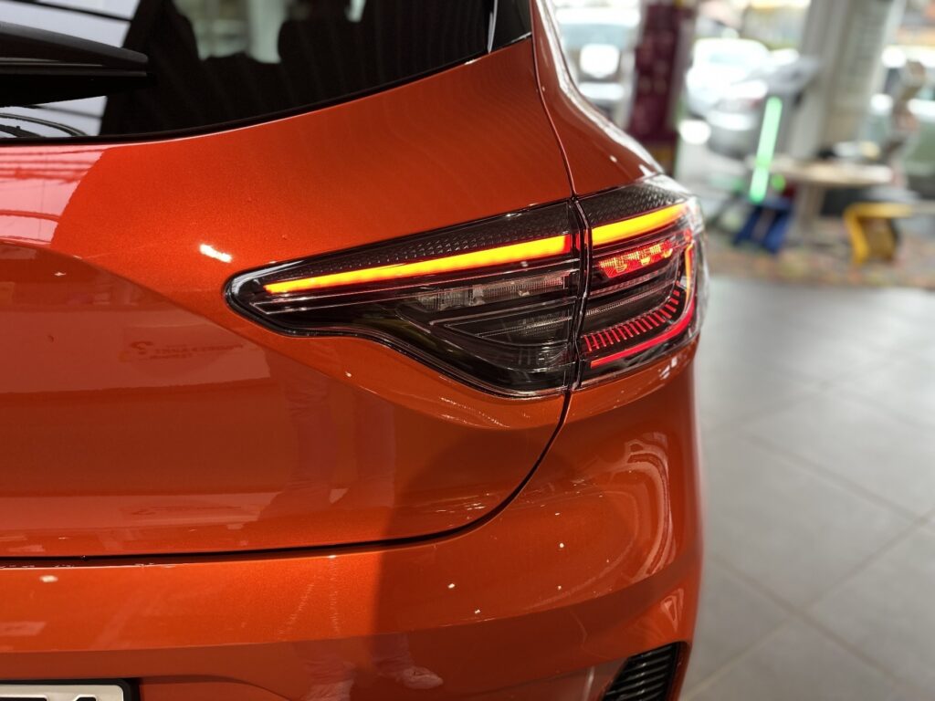 Renault Clio Exposé-Bild 22