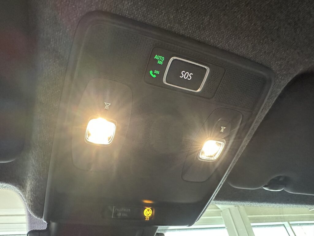 Renault Clio Exposé-Bild 49