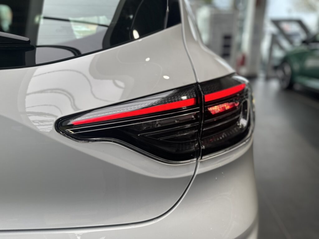 Renault Clio Exposé-Bild 20