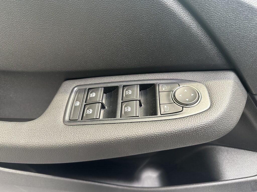 Renault Clio Exposé-Bild 28