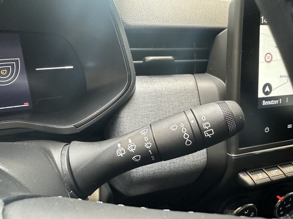 Renault Clio Exposé-Bild 36