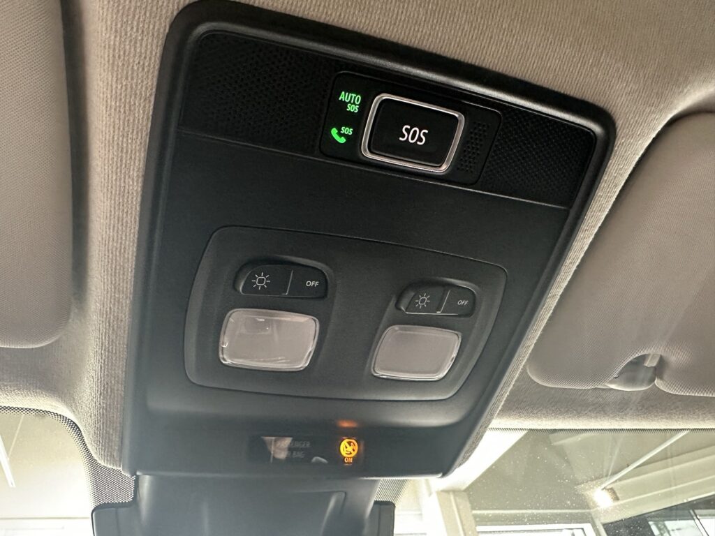 Renault Clio Exposé-Bild 48