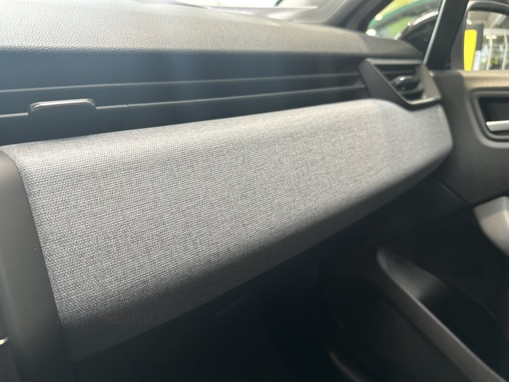 Renault Clio Exposé-Bild 50