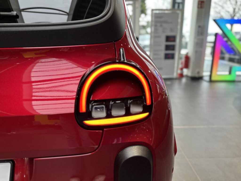 Renault Twingo Exposé-Bild 20