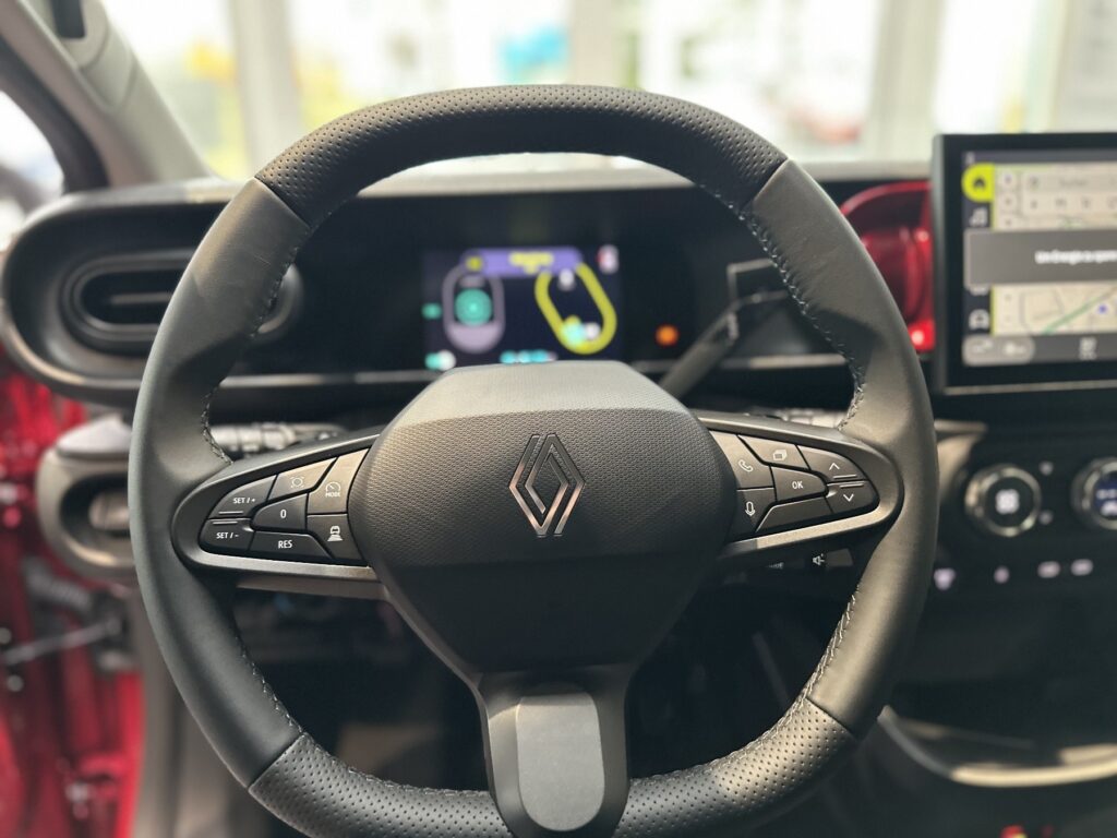 Renault Twingo Exposé-Bild 32