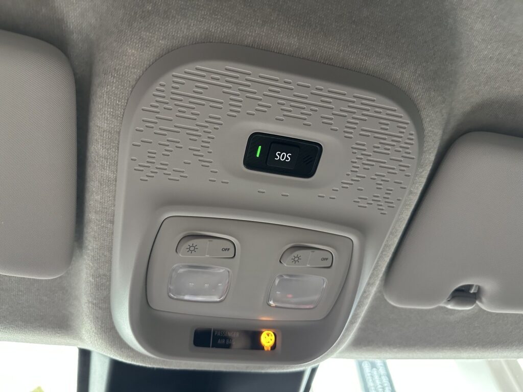 Renault Twingo Exposé-Bild 46