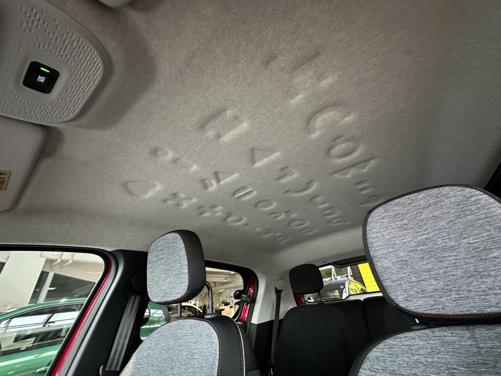 Renault Twingo Exposé-Bild 49