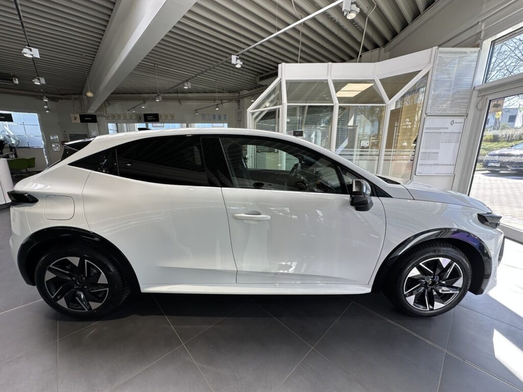 Renault Clio Exposé-Bild 7