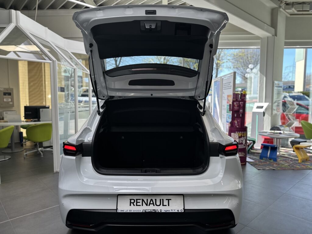 Renault Clio Exposé-Bild 18