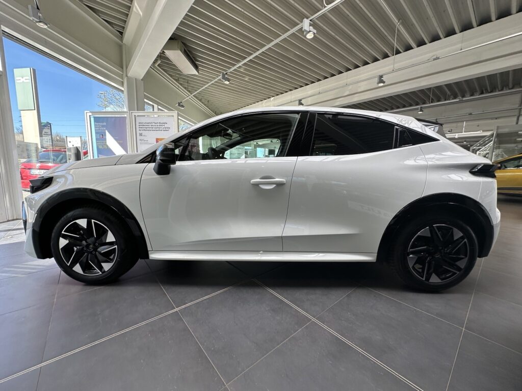 Renault Clio Exposé-Bild 22