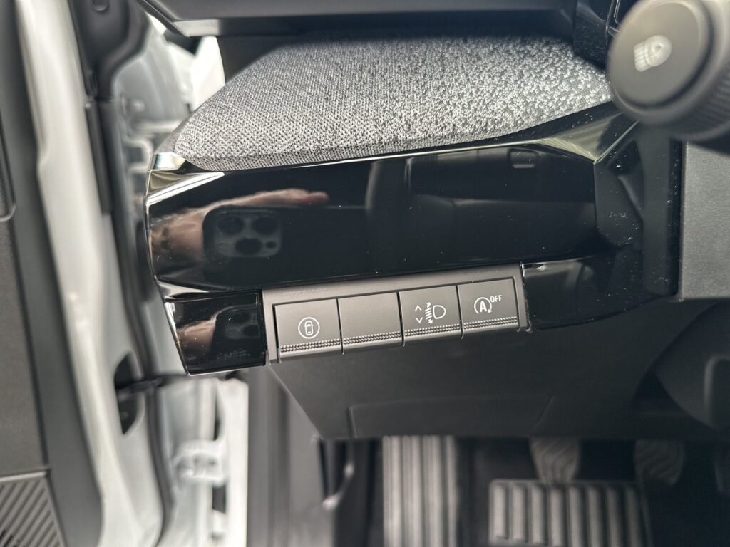 Renault Clio Exposé-Bild 27