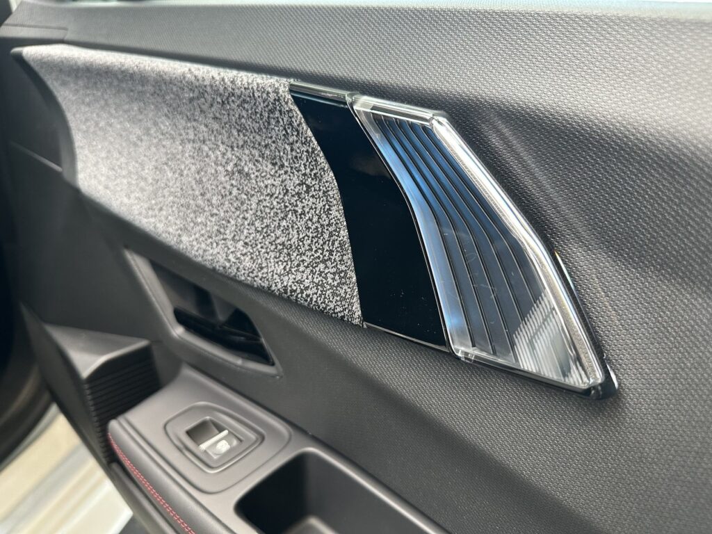 Renault Clio Exposé-Bild 47