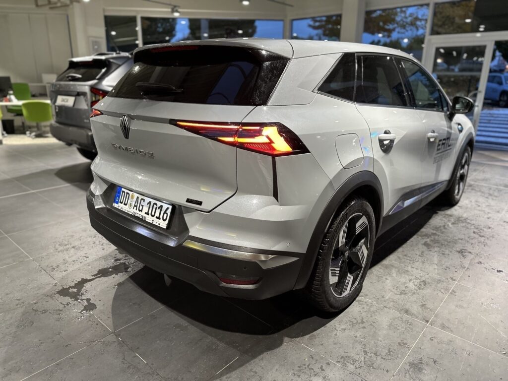 Renault Symbioz Exposé-Bild 18