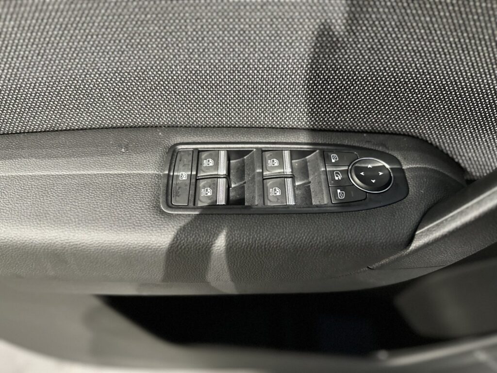 Renault Symbioz Exposé-Bild 28