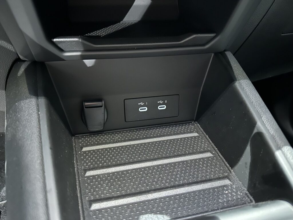 Renault Symbioz Exposé-Bild 41