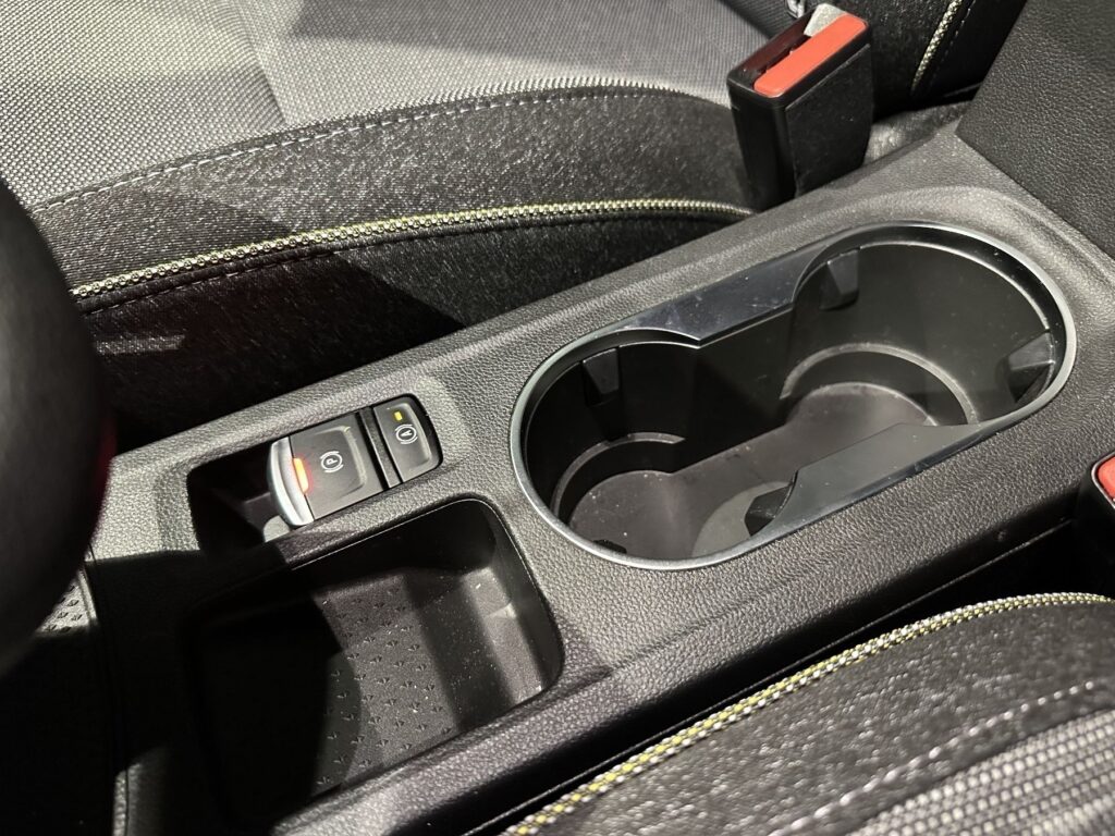 Renault Symbioz Exposé-Bild 43