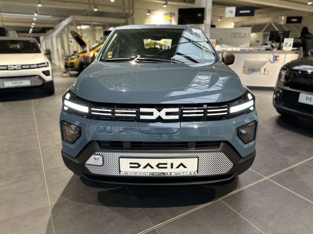 Dacia Spring Exposé-Bild 2