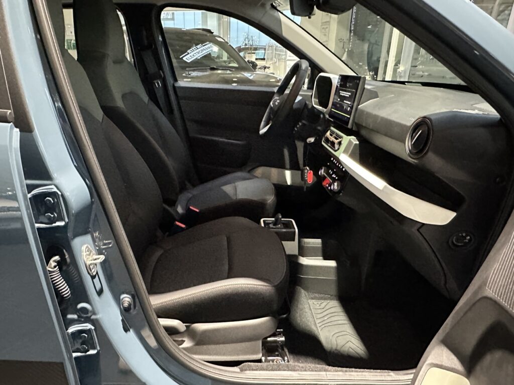 Dacia Spring Exposé-Bild 11