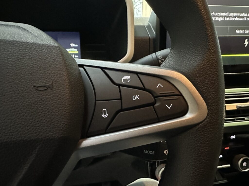 Dacia Spring Exposé-Bild 36