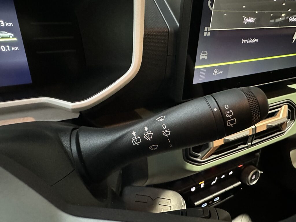 Dacia Spring Exposé-Bild 37