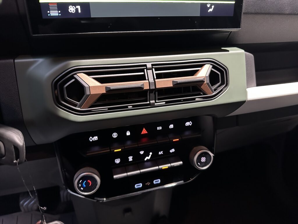 Dacia Spring Exposé-Bild 42