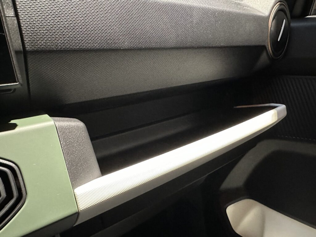 Dacia Spring Exposé-Bild 47