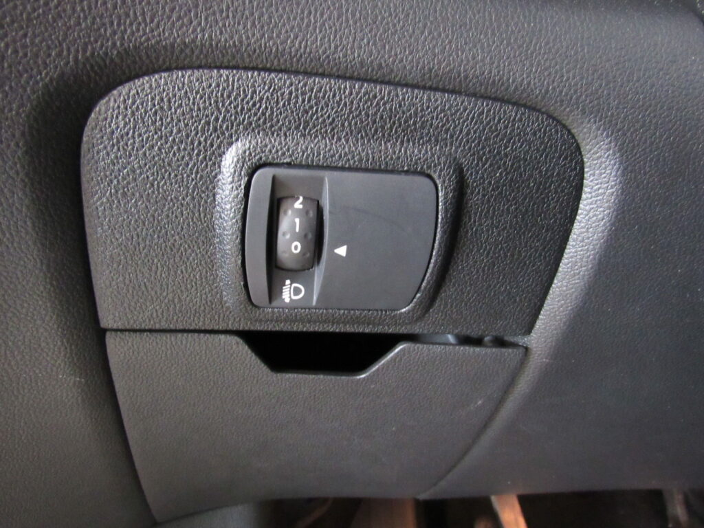 Renault Grand Scenic Exposé-Bild 26