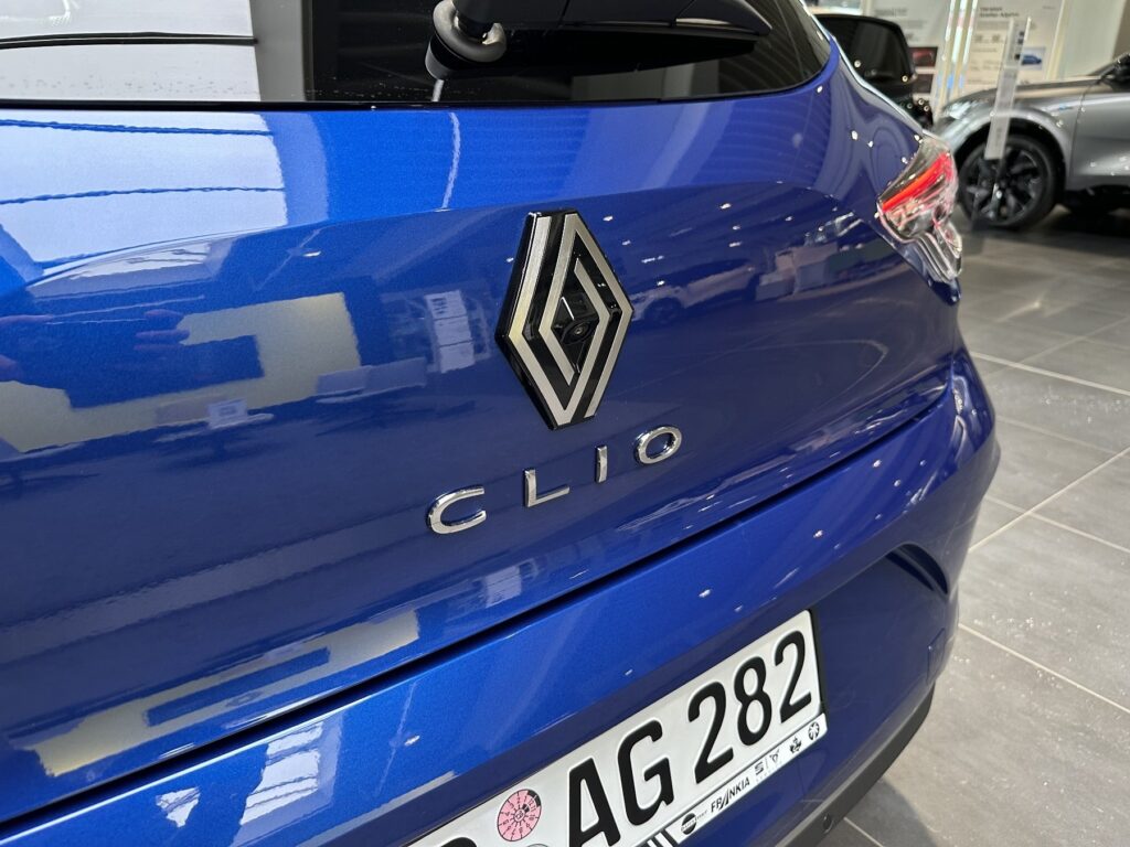 Renault Clio Exposé-Bild 22
